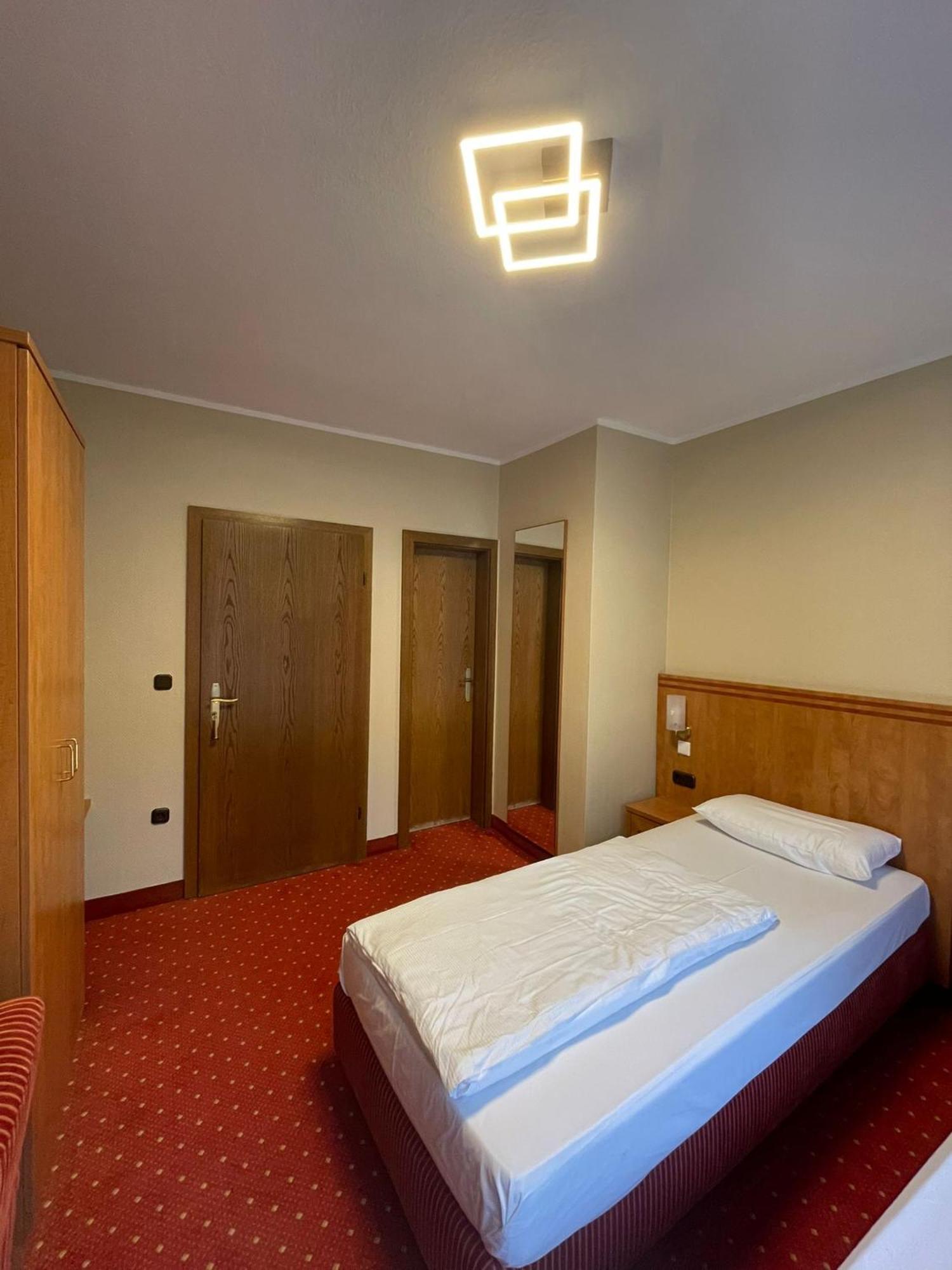 Sun Hotel Essen Eksteriør bilde